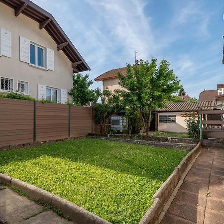 آنسي Ideally Located Furnished Townhouse With 3 Bedrooms Parking & Garden المظهر الخارجي الصورة