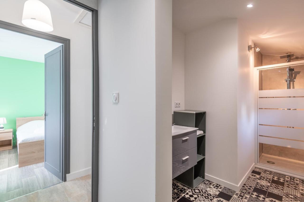 آنسي Ideally Located Furnished Townhouse With 3 Bedrooms Parking & Garden المظهر الخارجي الصورة