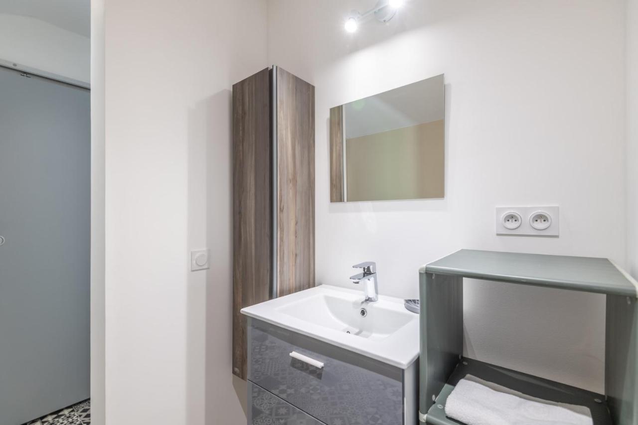 آنسي Ideally Located Furnished Townhouse With 3 Bedrooms Parking & Garden المظهر الخارجي الصورة